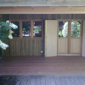 Cabane ossature bois avec terrasse